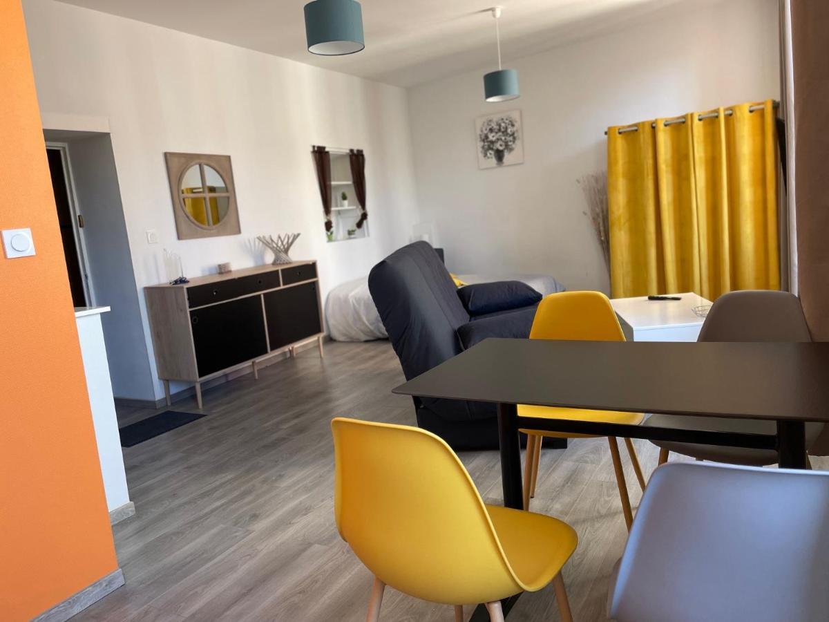 Millau Superbe Studio 35M2 Centre Ville Calme Et Ajoure Ngoại thất bức ảnh